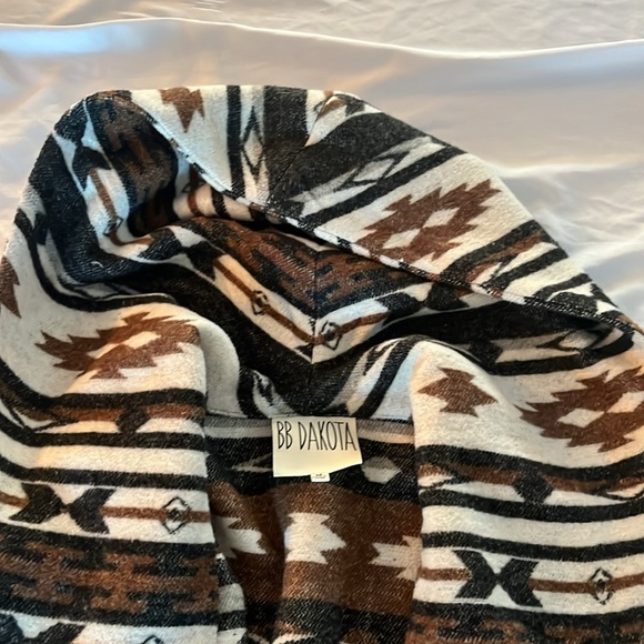 BB Dakota Wrapover Coat - Picture 5 of 10